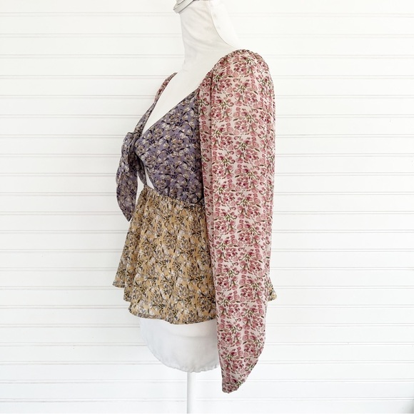 Buckle Floral Chiffon Keyhole Top Size Medium - Picture 5 of 13